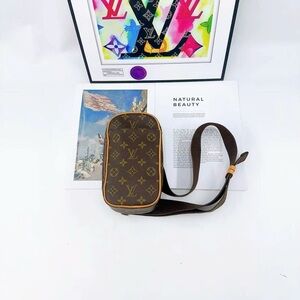 Louis Vuitton Brown and Tan Monogram Pouch